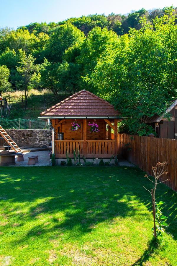 Apartamento HepeHuta Házikó Háromhuta Exterior foto