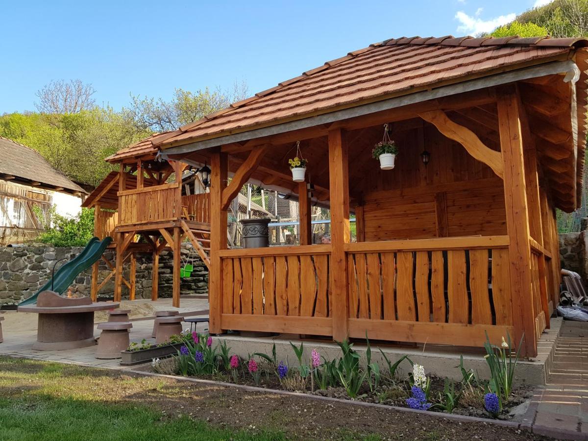 Apartamento HepeHuta Házikó Háromhuta Exterior foto